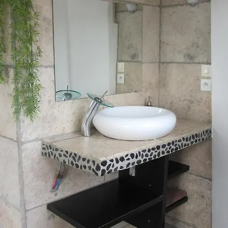 Château D'eau Réaménagé En Maison Ronde Proche De La Et Du Castellet Saint-Cyr-sur-Mer